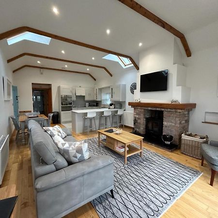 The Cottage At Ashbrook - Charming Country Cottage Near ベルファスト エクステリア 写真