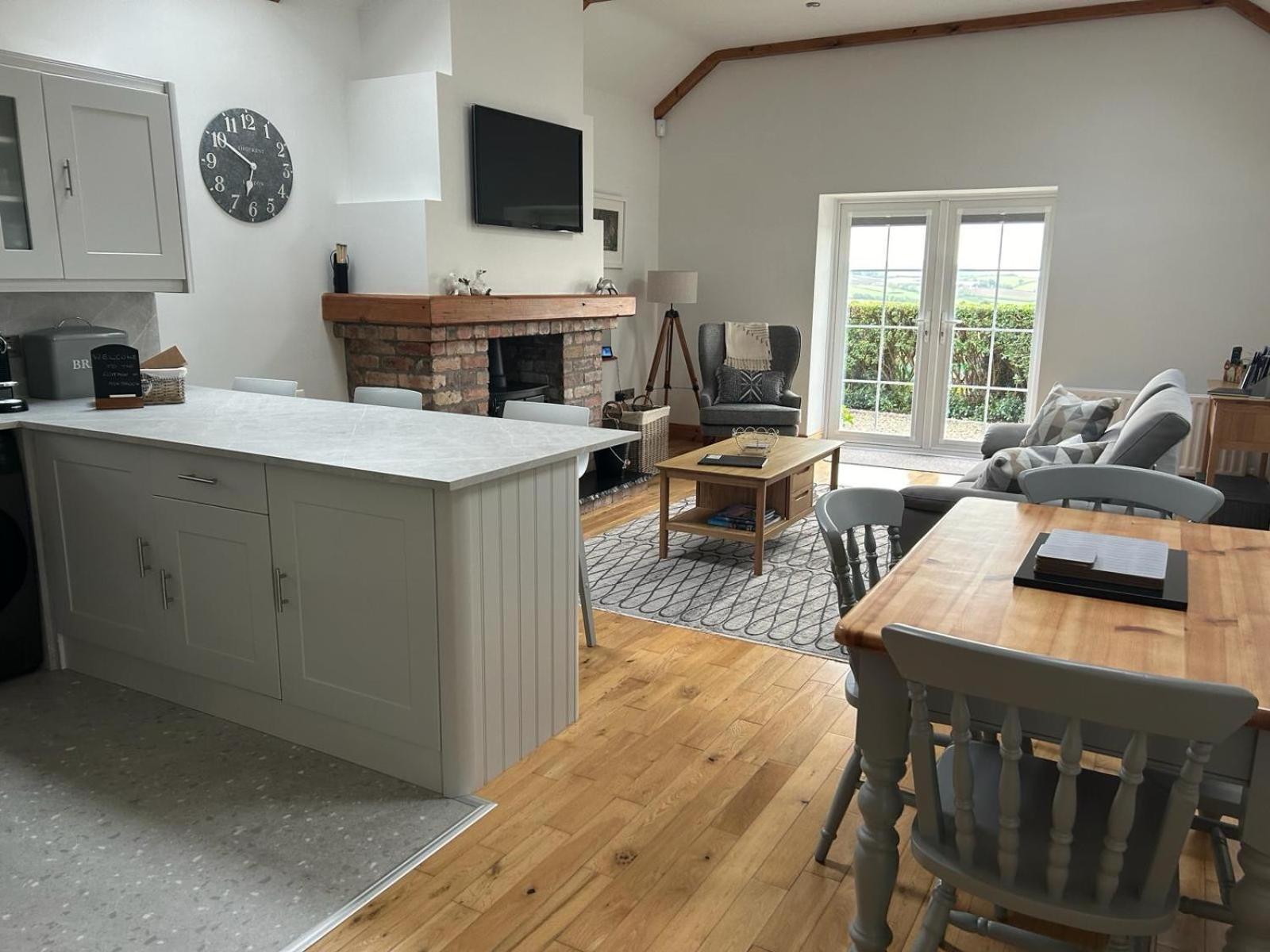 The Cottage At Ashbrook - Charming Country Cottage Near ベルファスト エクステリア 写真